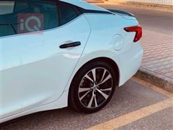 Nissan Maxima